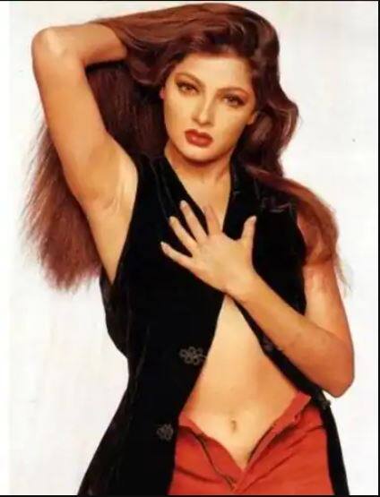 1992 ਵਿਚ ਰਿਲੀਜ਼ ਹੋਈ ਫਿਲਮ ਤਿਰੰਗਾ ਨਾਲ ਆਪਣੇ ਕਰੀਅਰ ਦੀ ਸ਼ੁਰੂਆਤ ਕਰਨ ਵਾਲੀ ਮਮਤਾ ਕੁਲਕਰਣੀ ਕਈ ਕਾਰਨਾਂ ਕਰਕੇ ਸੁਰਖੀਆਂ ਵਿੱਚ ਰਹੀ ਹੈ। ਉਸ ਦਾ ਪ੍ਰੋਫੇਸ਼ਨਲ ਤੇ ਪਰਸਨਲ ਲਈਫ ਵੀ ਬਹੁਤ ਵਿਵਾਦਾਂ ਵਿੱਚ ਰਹੀ ਹੈ।