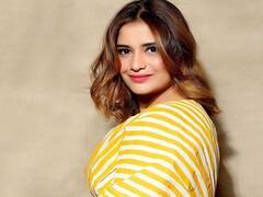 Bigg Boss की एक्स कंटेस्टेंट Arti Singh ने शेयर की बिकीनी फोटो, मालदीव में मना रही हैं छुट्टियां