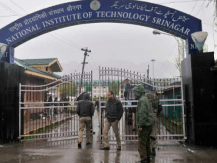 NIT Srinagar Starts Online Classes, Orders Closure Of Hostels To Ensure Safety Of Students Amid Covid-19 Surge NIT Srinagar Starts Online Classes, Orders Closure Of Hostels To Ensure Safety Of Students Amid Covid-19 Surge