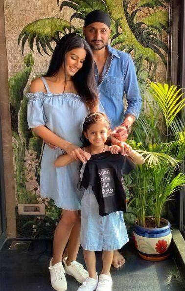 टाइम्स ऑफ इंडिया को दिए एक इंटरव्यू में गीता ने बताया, 'वह समय काफी अलग था. किसी के साथ रिलेशनशिप में होना बड़ी बात होती थी. मुझे याद है उस दौरान एक बड़ी एक्ट्रेस ने शादी की थी तो उसे फिल्म छोड़नी पड़ी थी.'