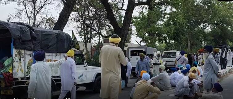 Farmers' action to respond to Operation Clean, 15,000 farmers leave Sangrur for Delhi ਆਪ੍ਰੇਸ਼ਨ ਕਲੀਨ ਦਾ ਜਵਾਬ ਦੇਣ ਲਈ ਕਿਸਾਨਾਂ ਦਾ ਐਕਸ਼ਨ, ਸੰਗਰੂਰ ਤੋਂ 15,000 ਕਿਸਾਨ ਦਿੱਲੀ ਰਵਾਨਾ