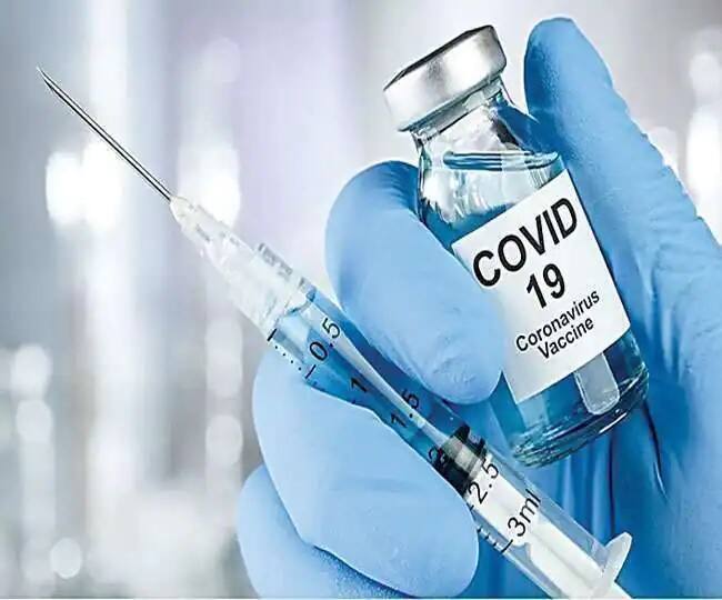 Coronavaccine is effective only 0.04 percent vaccinated  people got infected coronavirus कोरोना लस ठरतेय प्रभावी! लसीकरण झालेल्या 0.04 टक्के जणांना कोरोनाची बाधा,  केंद्राचा अहवाल