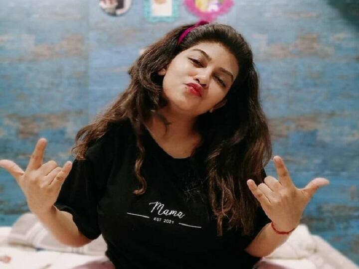 Marathi actress dhanshree kadgaonkar slams them who trolles her saying football तुझा फुटबॉल झालाय, म्हणत खिल्ली उडवणाऱ्यांना धनश्रीनं खडसावलं