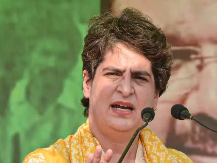 Priyanka Gandhi's stance- this government can talk to ISI in Dubai, not with opposition leaders प्रियंका गांधी का तंज- ये सरकार दुबई में ISI से बात कर सकती है, विपक्ष के नेताओं से नहीं