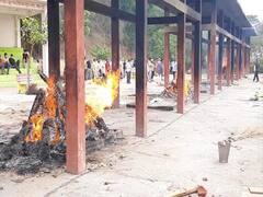 Etawah: श्माशन घाट पर चिताओं के लिए नहीं बची जगह, बीते 24 घंटे में 35 लोगों का अंतिम संस्कार