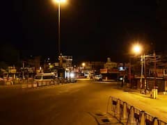 Tamil Nadu Night Curfew: தமிழ்நாட்டில் இரவு நேர ஊரடங்கால் வெறிச்சோடிய சாலைகள்
