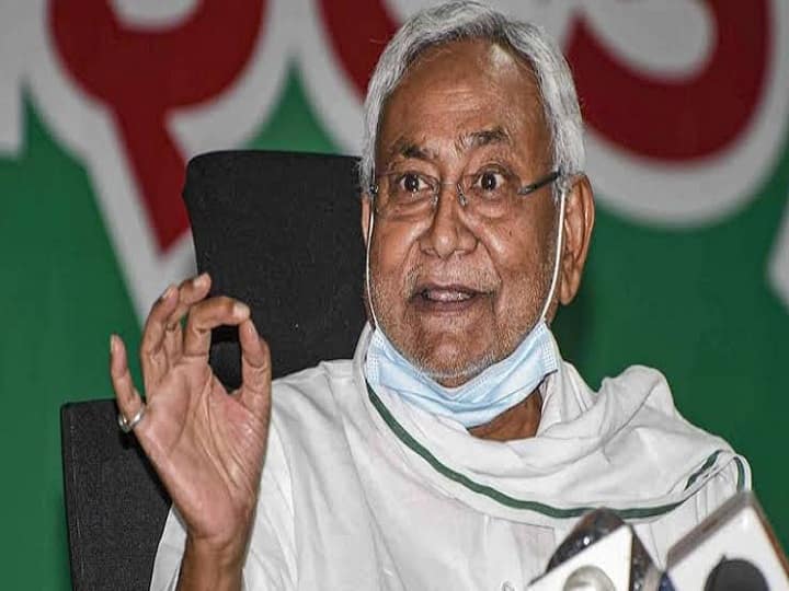Bihar: Corona vaccine to be given free to those above 18 years of age, CM Nitish Kumar announced ann बिहार: 18 साल से अधिक उम्र वालों को मुफ्त में दी जाएगी कोरोना वैक्सीन, CM नीतीश ने किया एलान