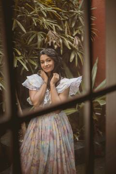 Priya Bhavani Shankar Latest Photos : மேகமோ அவள் மாய பூ திரள் !!!