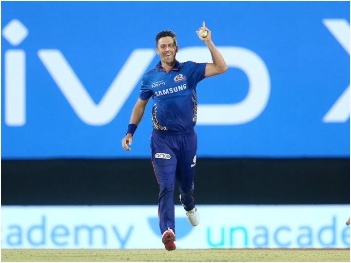 IPL 2021: Trent Boult admits Hardik Pandya and Pollard fail to perform as expected IPL 2021: ट्रेंट बोल्ट ने माना- हार्दिक पांड्या और पोलार्ड उम्मीद के मुताबिक प्रदर्शन करने में फेल रहे