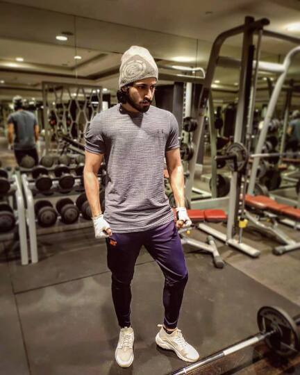 சாரு சாரு.. யாருன்னா தாராள பிரபு டோய்..