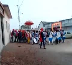 ભાજપના દિગ્ગજ નેતાએ પૂત્રના લગ્નમાં કોરોનાના નિયમોના ઉડાડ્યા ધજાગરા, મોટી સંખ્યામાં લોકો થયા ભેગા