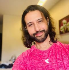 सीरियल अनुपमा में हुई अपूर्व अग्निहोत्री की एंट्री, नया लुक है काफी बदला-बदला, वायरल हो रही हैं तस्वीरें