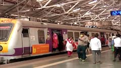 Mumbai Local : राज्यात आज रात्रीपासून कडक लॉकडाऊन; लोकलमधून कुणाला प्रवास करता येणार?