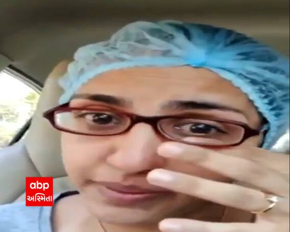 ડોક્ટરે રડતાં રડતાં કહ્યું, ને પહલે કભી યે નહીં કિયા, ઈતને સારે લોંગો કે લિયે બેડ ઢૂંઢ રહે હૈં, ઈતને સારે લોગોં કો ઘર મે મેનેજ કરને કી કોશિશ કર રહે હૈં.......