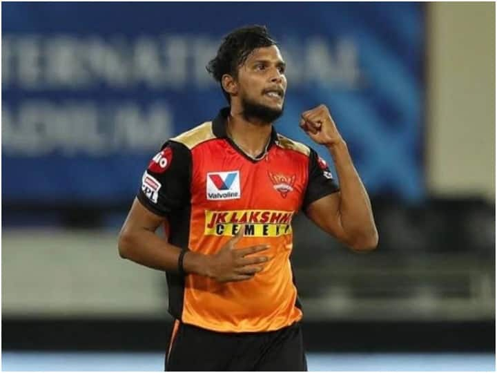 IPL 2021: I have to undergo knee surgery and will miss this season, Sunrisers Hyderabad pacer T Natarajan said in a video T Natarajan on IPL: হাঁটুতে অস্ত্রোপচার করাতে হবে, বললেন বিষণ্ণ নটরাজন