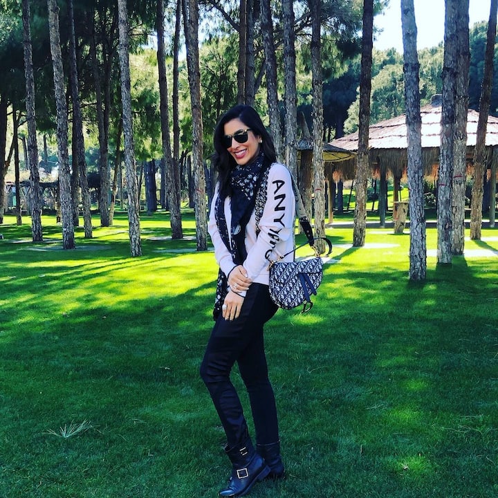 (PHOTOS- Sophie Choudry INSTAGRAM)