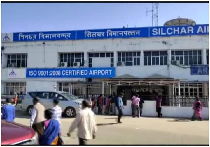 More than 300 passengers fleeing Silchar airport in Assam will be criminally prosecuted असम के सिलचर एयरपोर्ट से बिना कोरोना टेस्ट भागे 300 से अधिक यात्रियों पर होगी आपराधिक कार्रवाई
