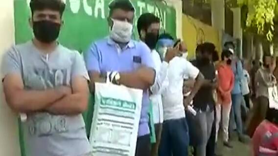 Rajkot:રેમડેસિવીર ઈન્જેક્શન માટે વહેલી સવારથી જ લાગી લાઈનો,લોકોને શું પડી રહી છે મુશ્કેલી?,જુઓ વીડિયો