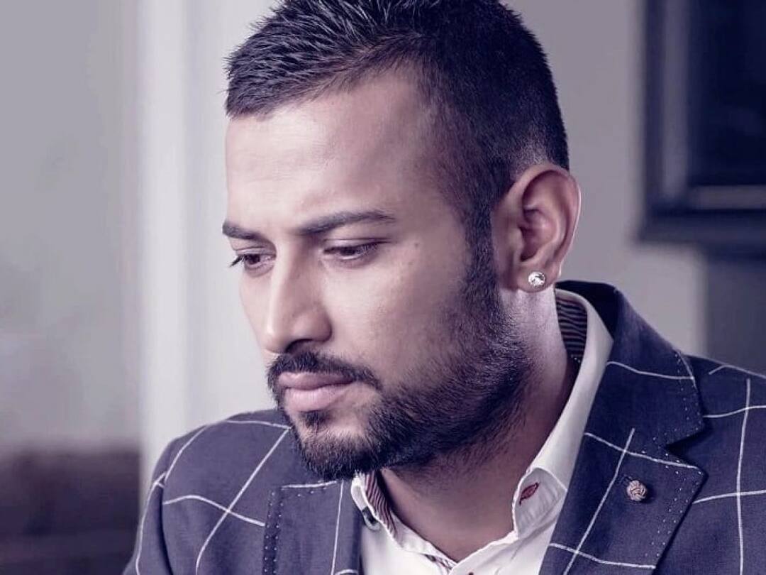 Garry Sandhu's first Hindi song Dhuan leaked online Garry Sandhu ਦਾ ਪਹਿਲਾ ਹਿੰਦੀ ਗੀਤ ਤੇ ਉਹ ਵੀ ਹੋ ਗਿਆ ਲੀਕ