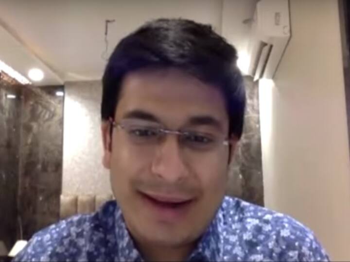 IAS Success Story: कॉलेज में गोल्ड मेडलिस्ट बनने वाले रौनक यूपीएससी में दो बार हुए फेल, फिर तीसरी कोशिश में हासिल की सफलता IAS Success Story Raunak became a gold medalist in college failed twice in UPSC then achieved success in the third attempt IAS Success Story: कॉलेज में गोल्ड मेडलिस्ट बनने वाले रौनक यूपीएससी में दो बार हुए फेल, फिर तीसरी कोशिश में हासिल की सफलता