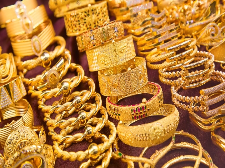 Gold Silver Price Today: தங்கம் விலை சவரனுக்கு ரூ.160 குறைவு