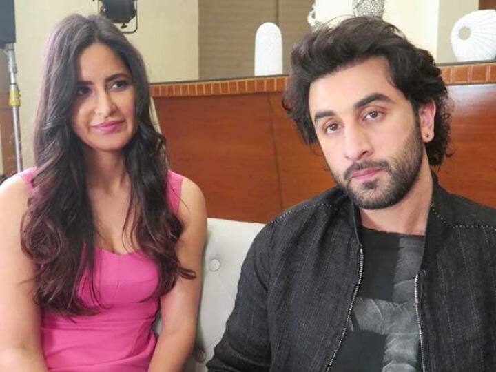 कहते हैं कि रणबीर जहां कैटरीना के लिए दीवाने थे वहीं, उनके पेरेंट्स नीतू और ऋषि कपूर को वह पसंद नहीं थीं. नीतू कपूर ख़ास तौर से कैटरीना से दूरी बनाए रखना पसंद करती थीं.