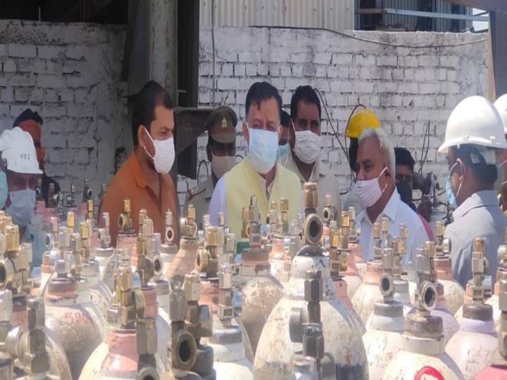 UP Minister reached Rimjhim steel factory to offer help in all manner ann UP: एक रुपये में ऑक्सीजन सिलेंडर देने वाली रिमझिम इस्पात को बधाई देने सरकार के मंत्री पहुंचे