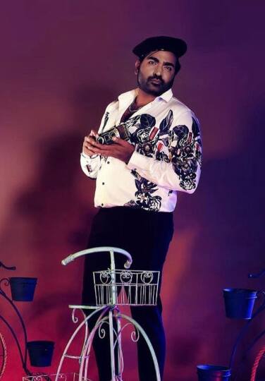 நான் ராஜா.. நான் ராஜா.. எப்போதும் நான் ராஜா