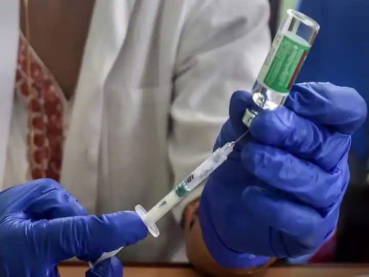 Maharashtra marks milestone in vaccination Vaccination of 1.5 crore citizens completed Maharashtra Corona Vaccination : महाराष्ट्राने ओलांडला मोठा टप्पा; दीड कोटी नागरिकांचं लसीकरण पूर्ण