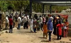 ગામોમાં સંક્રમણ પુષ્કળ વધે છે પણ ઓક્સિજન નથી, એમ્બ્યુલન્સ નથી, બેડ નથી, હોસ્પિટલોમાં જગા નથી તો ગામડાનું માણસ જાય ક્યાં ?