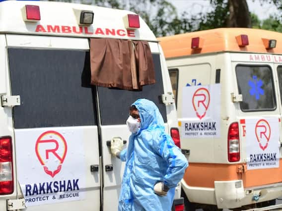 दिल्ली में 24 घंटे में आए कोरोना के 24331 नए मामले, एक दिन में सर्वाधिक 348 मरीजों की मौत दिल्ली में 24 घंटे में आए कोरोना के 24331 नए मामले, एक दिन में सर्वाधिक 348 मरीजों की मौत