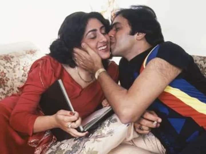 ख़बरों की मानें तो 1980 में विनोद ने पहली वाइफ को तलाक देकर बिंदिया से शादी कर ली थी. हालांकि, यह शादी सिर्फ चार साल चल पाई थी. विनोद को छोड़ बिंदिया ने घर से भागकर फिल्ममेकर जे.पी दत्ता से शादी कर ली थी. ऐसे में विनोद फिर एक बार अकेले रह गए थे.