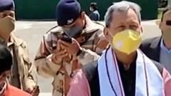 Uttarakhand Glacier Burst: जोशीमठ में सेना के हैलीपैड पर पहुंचे CM Tirath Singh Rawat