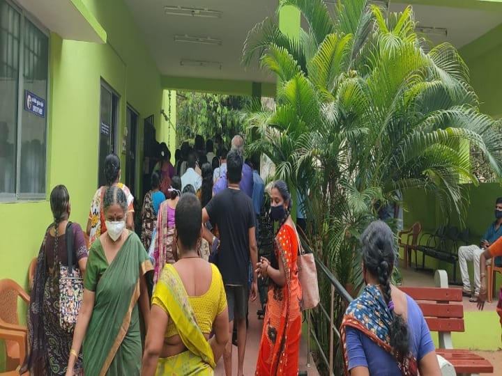 Corona vaccine shortage in the capital Chennai தலைநகர் சென்னையிலும் கொரோனா தடுப்பூசி தட்டுப்பாடு !