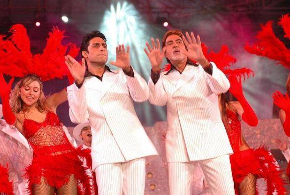 चार फ्लॉप फिल्में देने के बाद अमिताभ बच्चन ने एक्टिंग से परे अपना बिजनेस शुरू किया. 1996 में अमिताभ बच्चन कॉरपोरेशन लिमिटेड बिग बी ने 1997 में फिल्म मृत्युदाता प्रोड्यूस की. फिल्म कमाई करने में नाकाम रही.