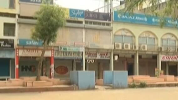 Gandhinagar: કોરોના સંક્રમણ વધતા વધુ એક માર્કેટમાં સ્વૈચ્છિક લોકડાઉનનો લેવાયો નિર્ણય