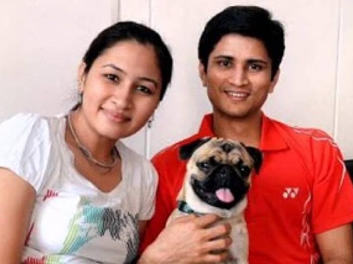 ज्वाला गुट्टा की प्रोफेशनल लाइफ से हर कोई वाकिफ है, लेकिन उनकी पर्सनल लाइफ के बारे में बहुत ही कम लोग जानते हैं. ज्वाला अपने बैडमिंटन करियर के दौरान बैडमिंटन प्लेयर चेतन आनंद के साथ प्यार कर बैठीं.