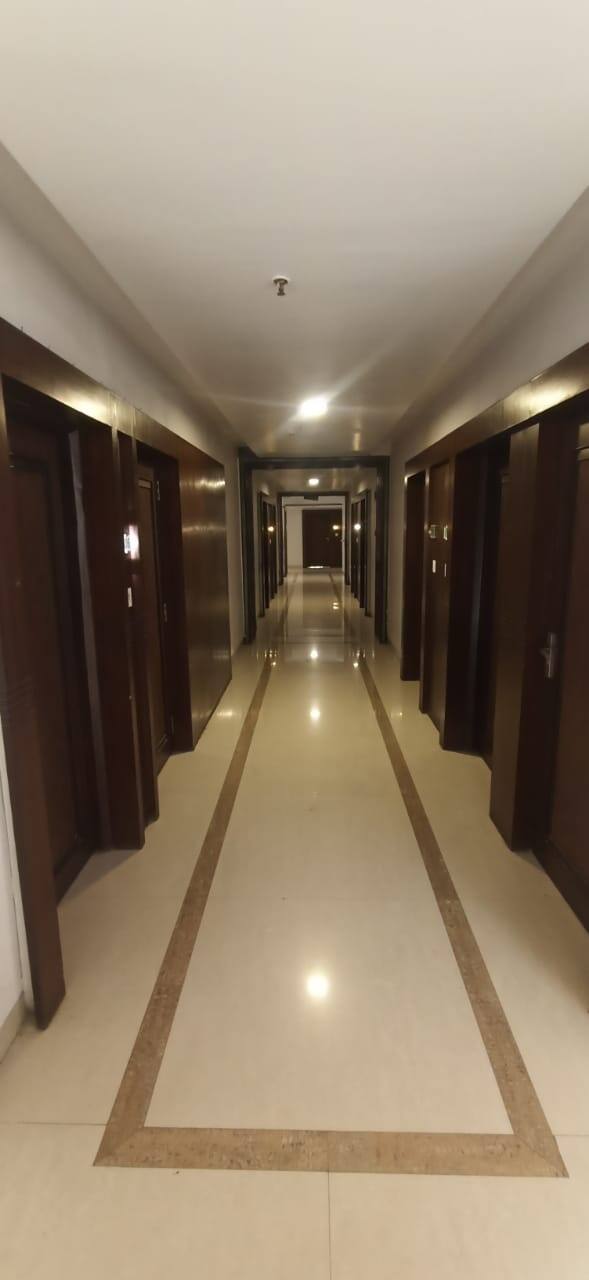 त्यामुळे मराठी मालिकादेखील महाराष्ट्राची वेस ओलांडून परराज्यात चित्रीकरण करत आहेत.