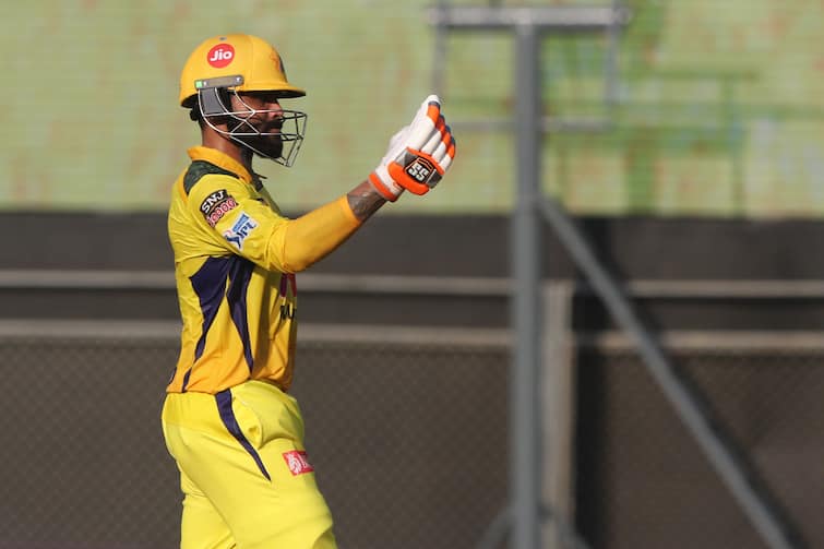 IPL 2021, Ravindra Jadeja Hit 37 Runs In One Over Of Harshal Patel, Watch Video Of Sixes By Sir Jadeja, CSK Vs RCB [WATCH] After Being Dropped On 0, Jadeja Hits 37 In One Over, Check Out The Video | CSK vs RCB          