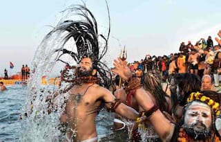 Twitter India | கும்பமேளா அனுமதி, ஆக்சிஜன், படுக்கை தட்டுப்பாடு.. அரசை விமர்சித்த 50 ட்விட்டர் பதிவுகள் நீக்கம்..