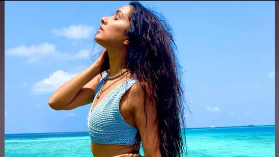 Nawazuddin Siddiqui loses cool over actors holidaying during pandemic | Khabar Filmy Hai