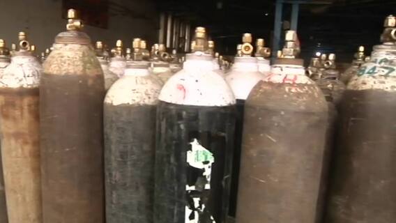 कानपुर में ऑक्सीजन की धड़ल्ले से कालाबाजारी, 18 हजार रुपये में मिल रहा एक सिलिंडर