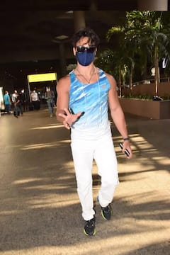 Photos: मालदीवला सुट्टी घालवून परत आलेले आलिया-रणबीर आणि टायगर-दिशाचा विमानतळावर अनोखा अंदाज