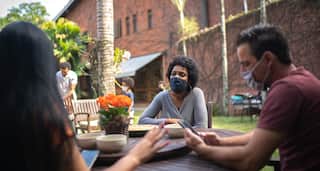 ਕੋਰੋਨਾ ਤੋਂ ਨਹੀਂ ਘਬਰਾਉਣ ਦੀ ਲੋੜ! ਬੱਸ ਮਾਹਿਰਾਂ ਦੀਆਂ ਇਹ ਗੱਲਾਂ ਬੰਨ੍ਹ ਲਓ ਪੱਲੇ