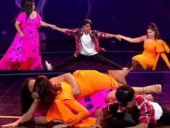 Funny Video: कंटेस्टेंट के साथ डांस करने को लेकर नोरा फतेही-भारती सिंह में हुई खींचतान, एक-दूसरे के ऊपर गिरे