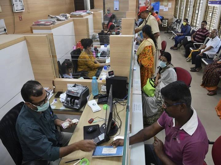 Banks in Tamil Nadu reduced working hours till 30th May for Coronavirus Banks in Tamilnadu Guidelines | காலை 10 மணிமுதல் பிற்பகல் 2 மணிவரை மட்டுமே வங்கிகள் செயல்படும்..