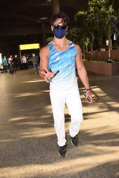 Photos: मालदीव से छुट्टियां मनाकर लौटे Alia-Ranbir और Tiger-Disha, एयरपोर्ट पर ऐसा दिखा इन कपल्स का अंदाज