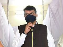 पॉवरफुल मंत्र्यांच्या जिल्ह्यात ऑक्सिजन आणि रेमडेसिवीरचा पुरवठा, देवेंद्र फडणवीसांचा गंभीर आरोप