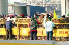 ਕਿਸਾਨਾਂ ਵੱਲੋਂ ਅੰਦੋਲਨ ਖ਼ਤਮ ਕਰਨ ਤੋਂ ਇਨਕਾਰ, ਦਿੱਲੀ-ਹਰਿਆਣਾ, ਯੂਪੀ ਦੇ ਬਾਰਡਰ ਰਹਿਣਗੇ ਬੰਦ