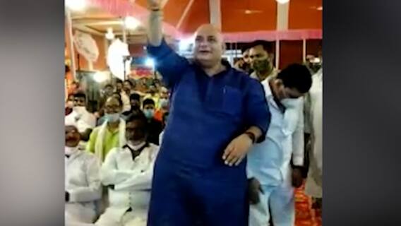 Bihar: Bahubali Munna Shukla & Bhojpuri actress Akshra Singh flout night curfew norms | Sansani (25.04.2021)